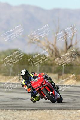 media/Dec-01-2025-Moto Forza (Mon) [[2daa91e15f]]/2-Intermediate Group/Session 3 (Turn 3)/